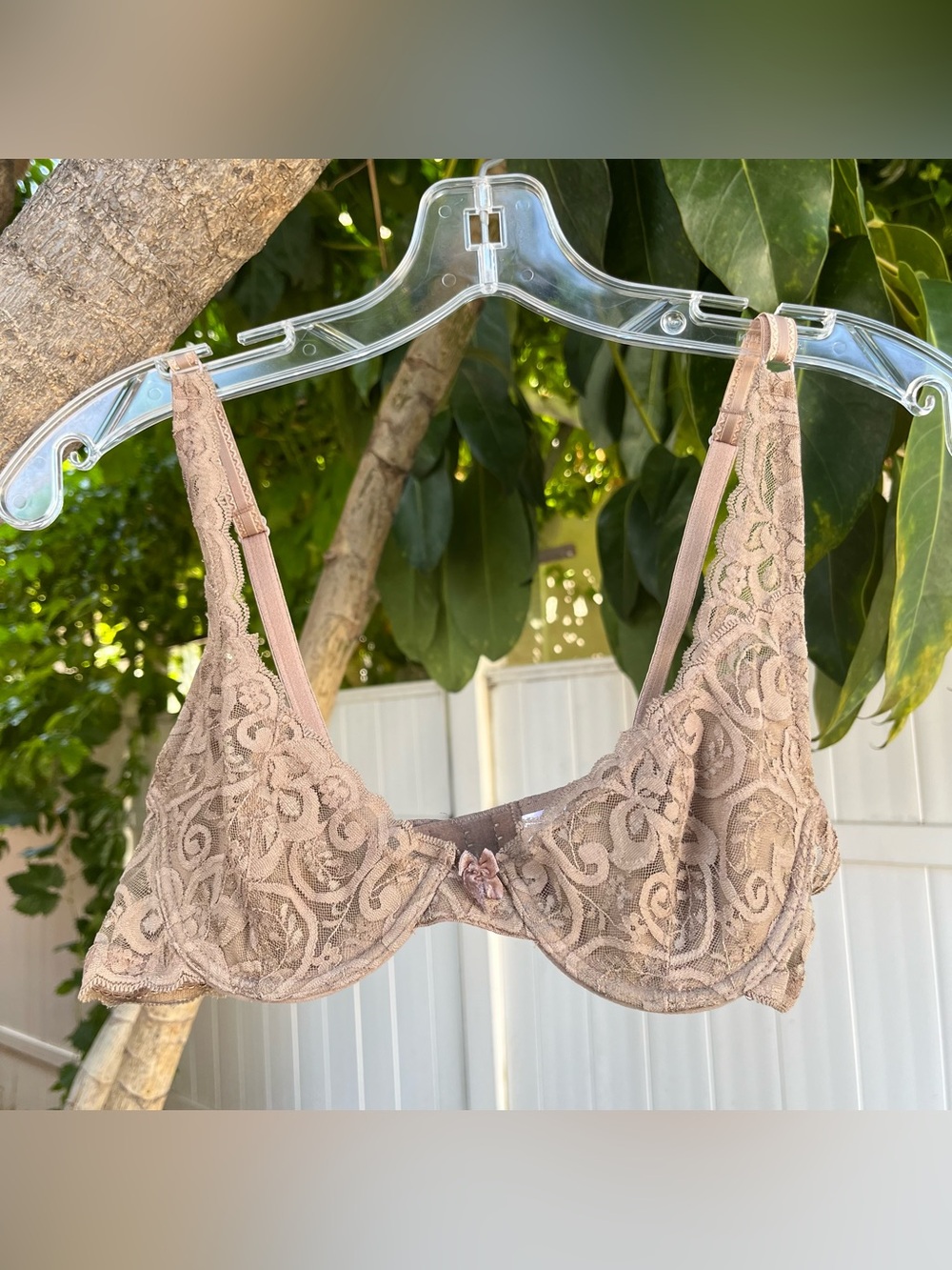 Fashion Forms Tan / Nude Lace Bra .